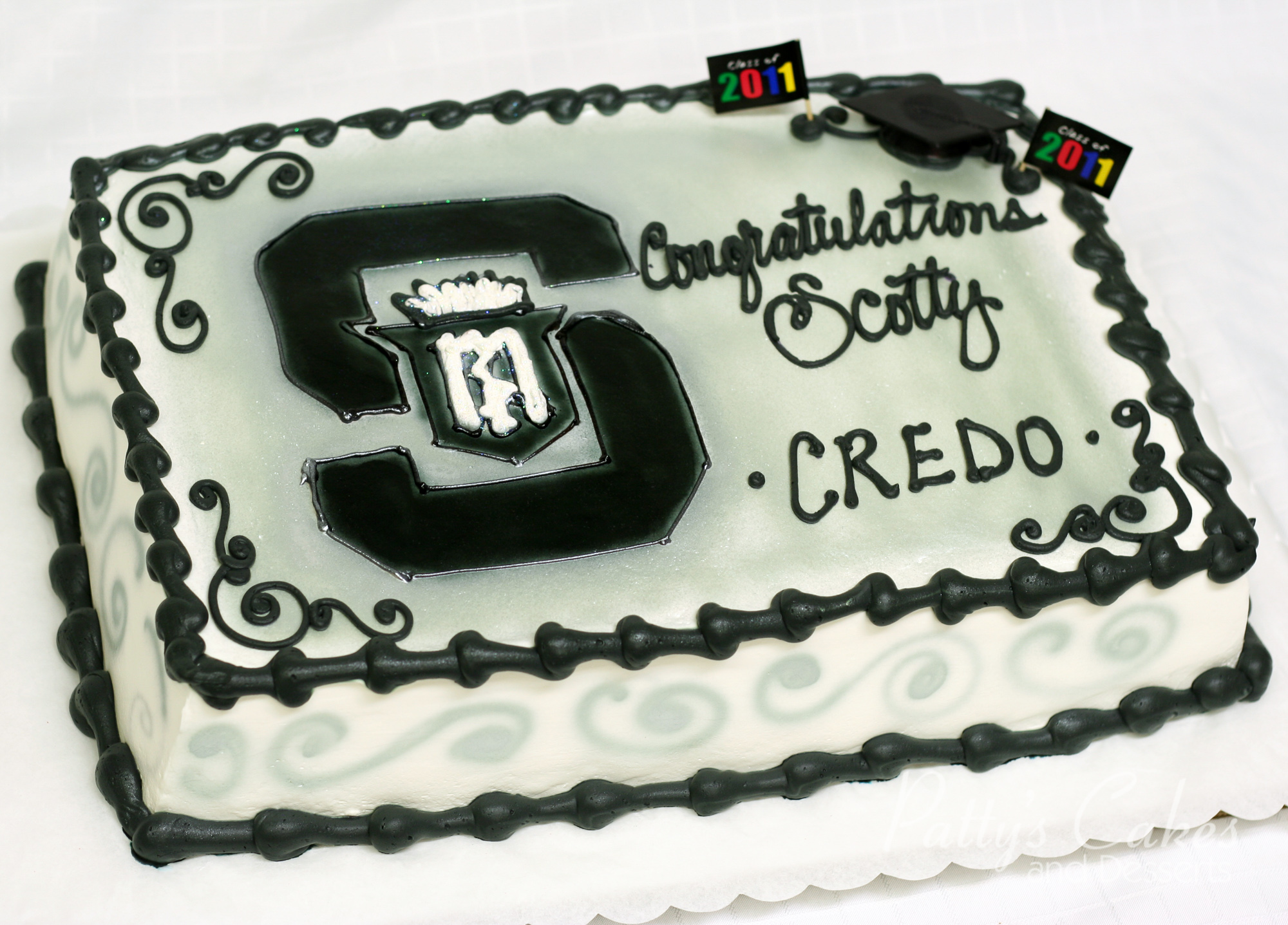 graduation-cake-black-servite